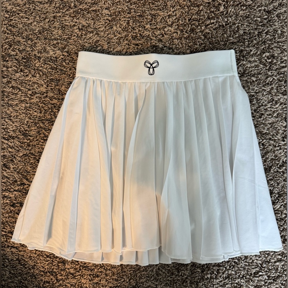 Aritzia White Tennis Skirt